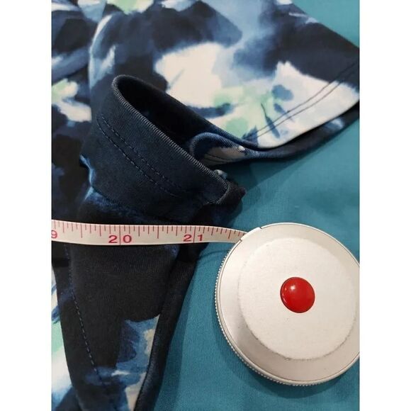 Liz Claiborne Blue White Floral Peplum Blouse - Picture 5 of 6